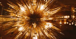 Kapilarny sufit z konopi i PCM – ciche chłodzenie i grzanie bez klimatyzacji i kaloryferów