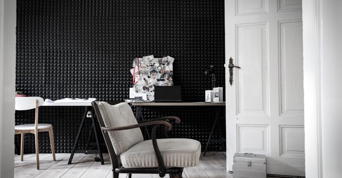 Ścienne panele z łusek słonecznika z wkładami PCM – akustyka i pasywna regulacja temperatury w jednym